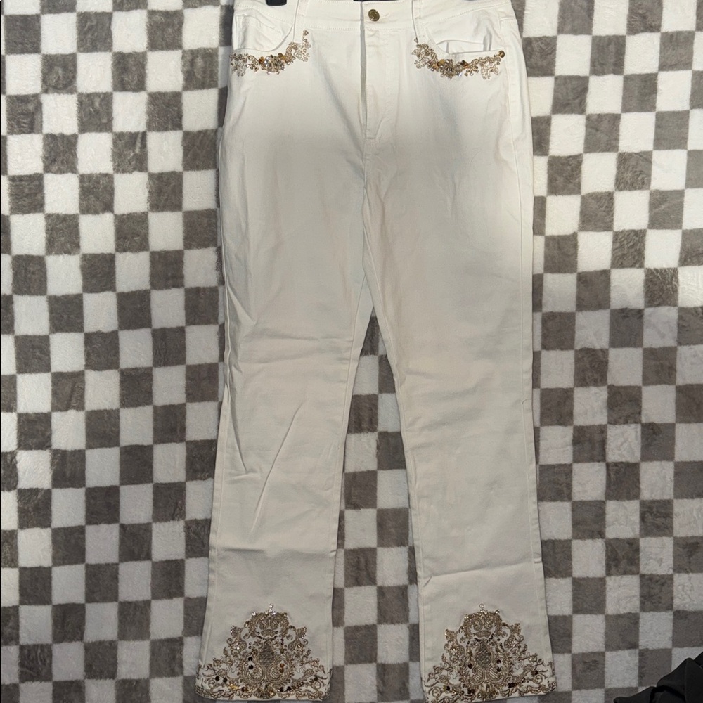 Boston Proper Women’s White Jeans with Gold Embellishments Size 10